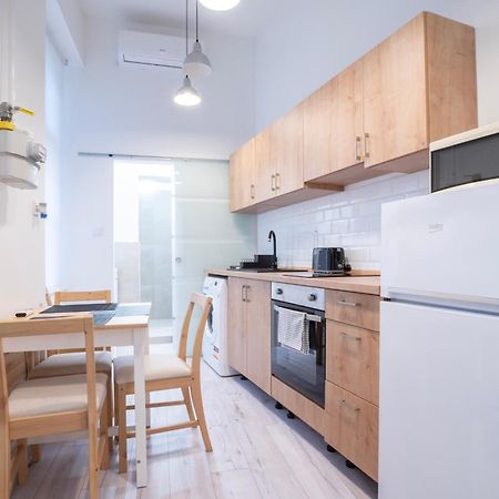 Studio In The Heart Of Party District Ka28 부다페스트 외부 사진