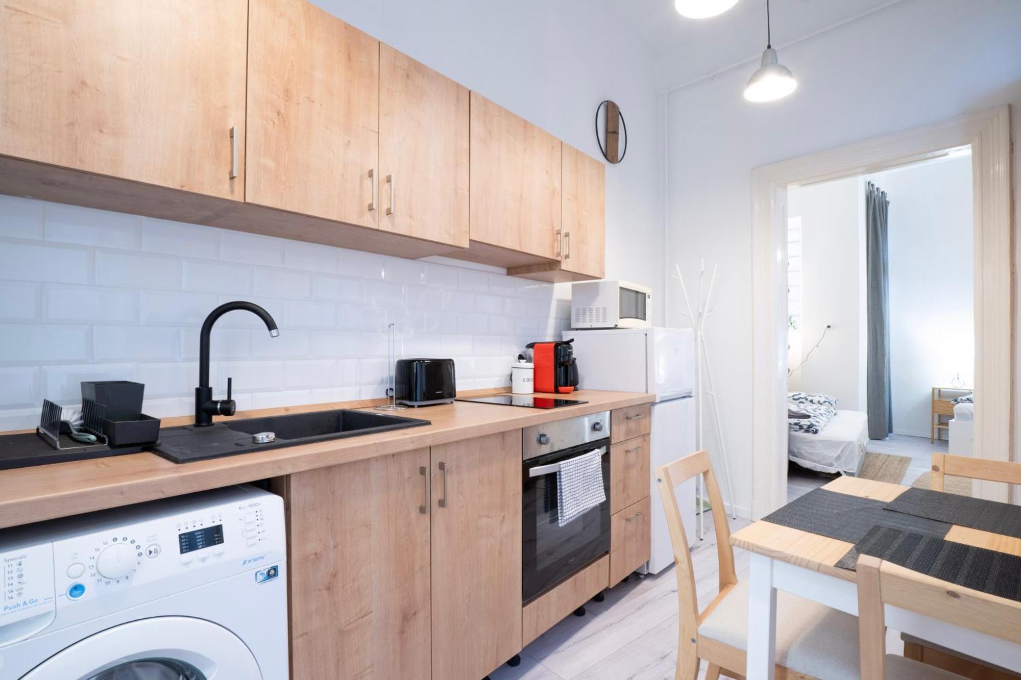 Studio In The Heart Of Party District Ka28 부다페스트 외부 사진